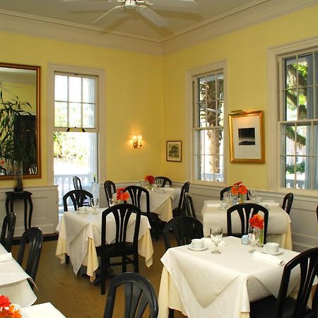 Rhett House Bed & Breakfast Бюфорт Ресторант снимка
