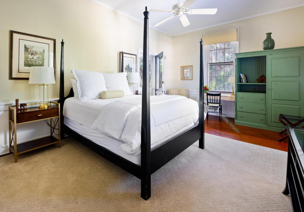 Rhett House Bed & Breakfast Бюфорт Екстериор снимка