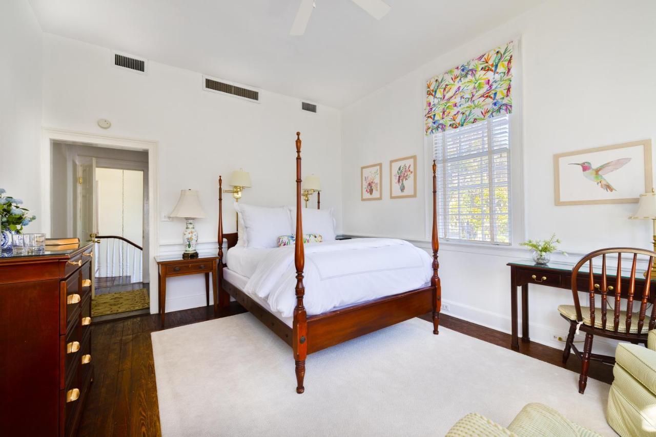 Rhett House Bed & Breakfast Бюфорт Екстериор снимка
