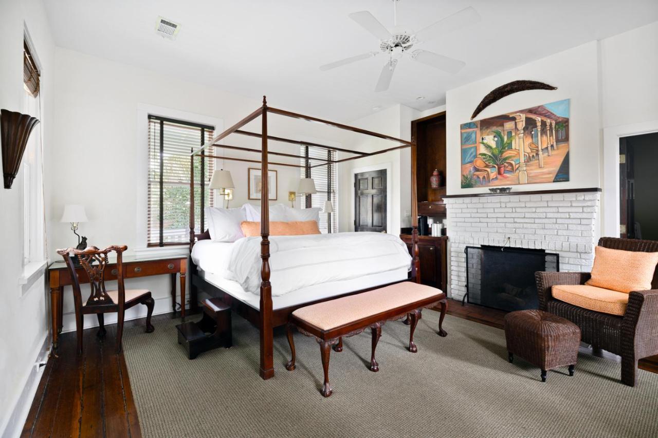 Rhett House Bed & Breakfast Бюфорт Екстериор снимка
