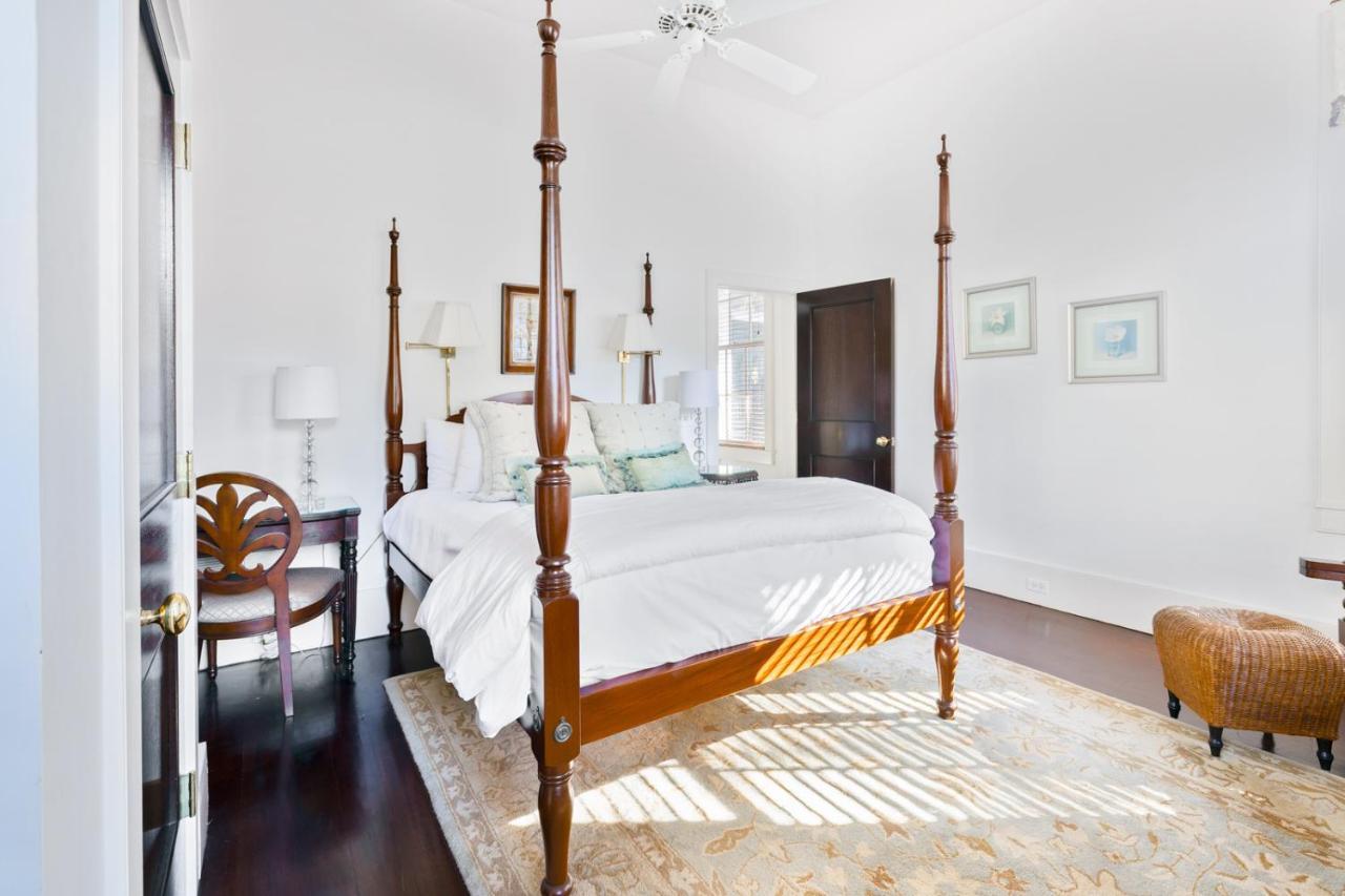 Rhett House Bed & Breakfast Бюфорт Екстериор снимка