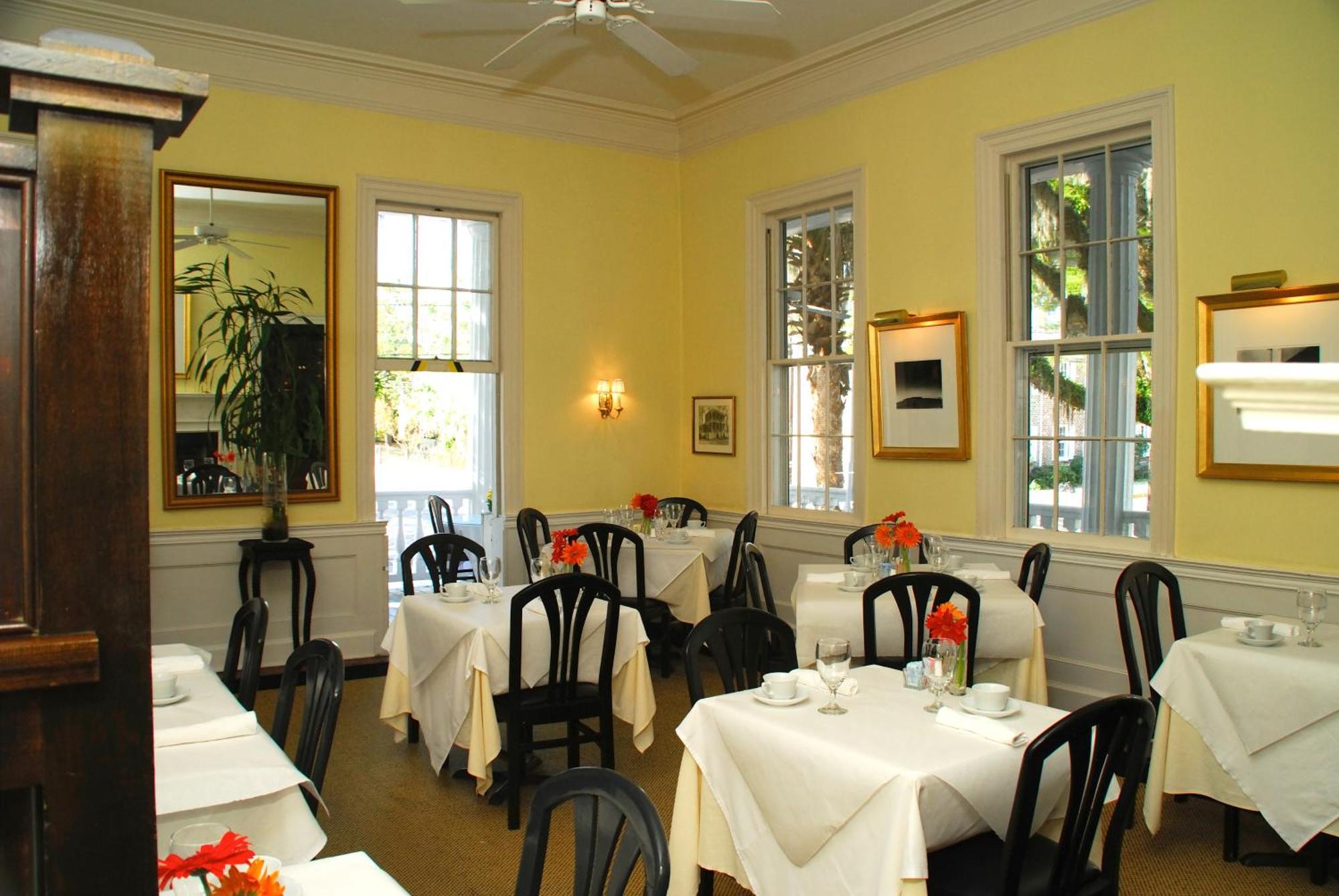 Rhett House Bed & Breakfast Бюфорт Ресторант снимка
